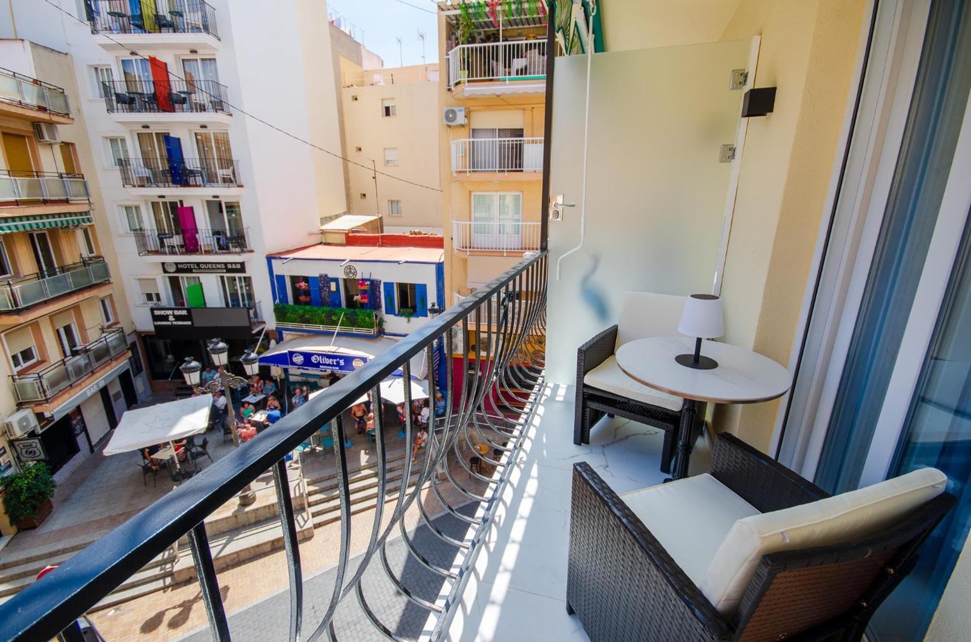 Ferienwohnung Oasis - Palm Old Town Benidorm Exterior foto
